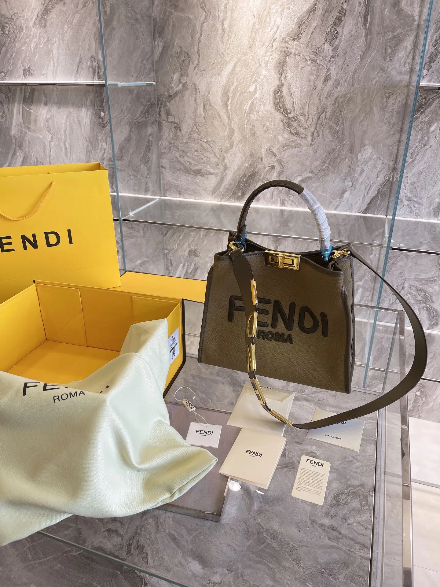 EN   Designer bags by Fendi 222