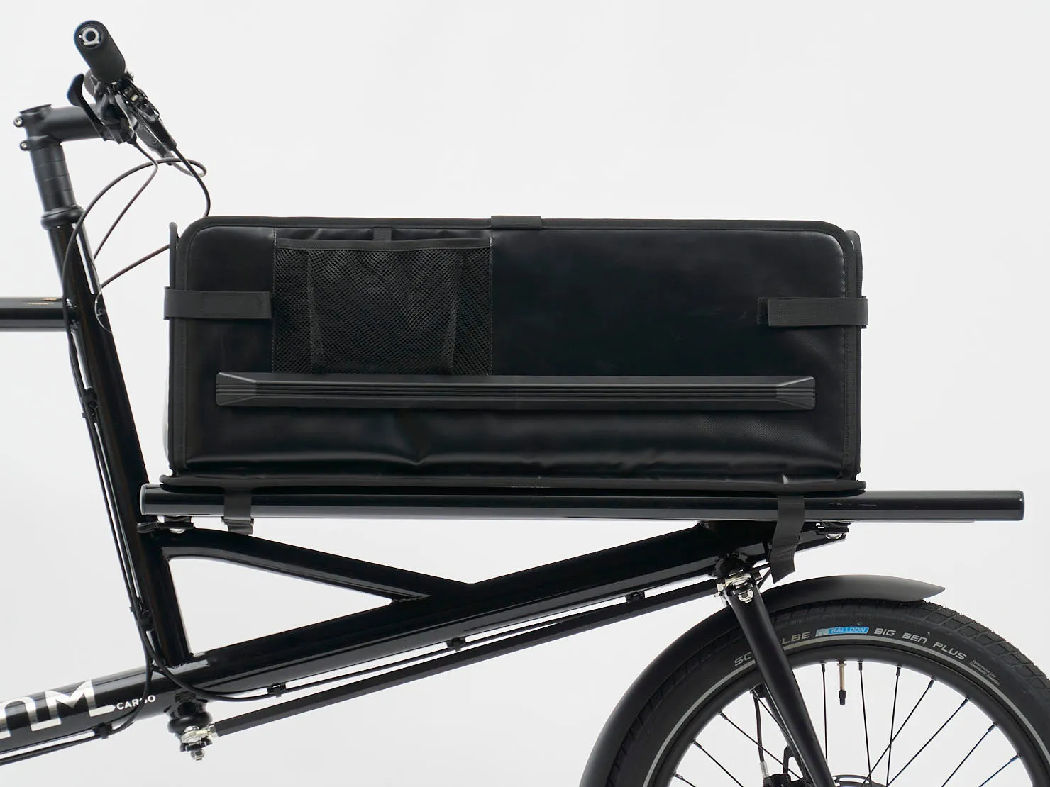 FOLDABLE CARGO BOX