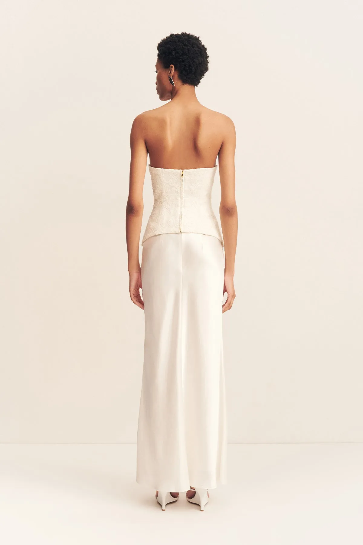 LUMINOUS LACE STRAPLESS BUSTIER - IVORY