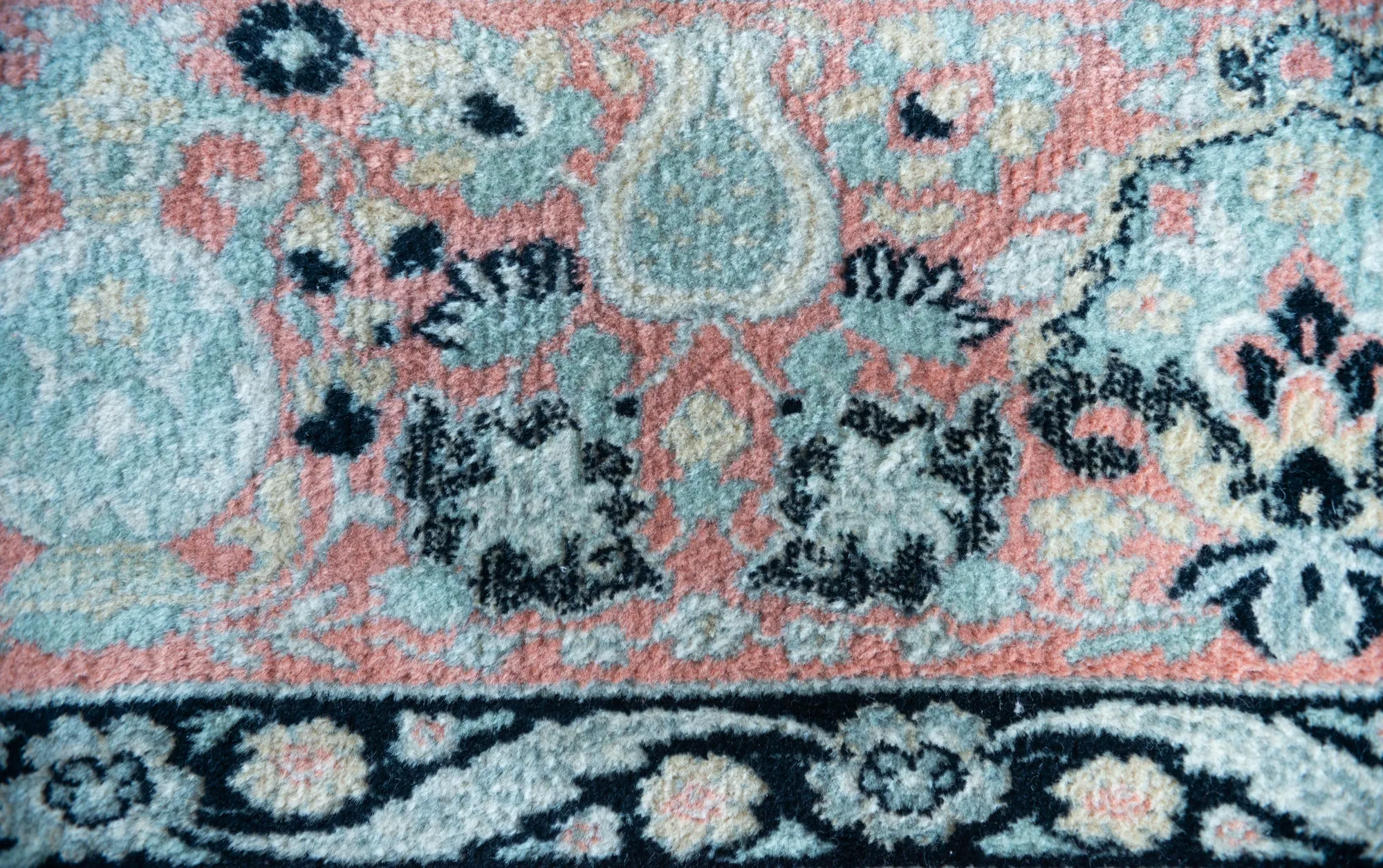 Very large vintage - Rug